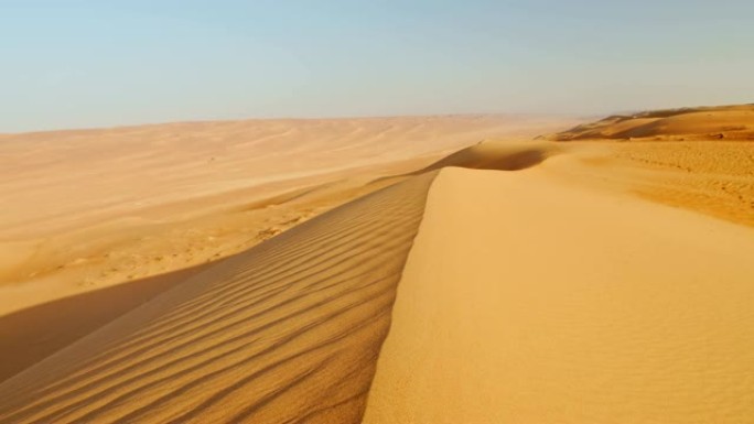 DS沙丘在阿曼荒芜荒凉广袤无垠一望无际