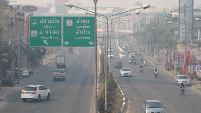 泰国清迈的延时交通城市空气污染