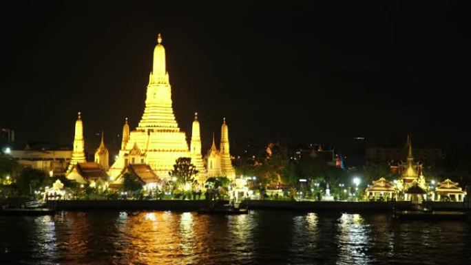 实时:Wat Arun Temple (Temple of Dawn)在夜间时间，曼谷，泰国。