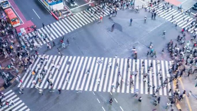 东京的涩谷十字路口