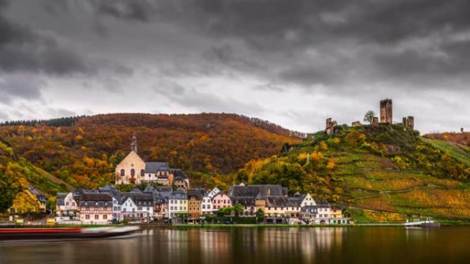 Time Lapse: Village at Mosel River in Germany