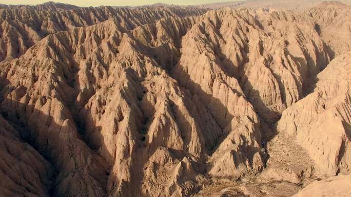 龙羊峡 土林景观 航拍 山 土林 雅丹