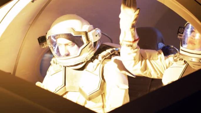宇航员在着陆过程中经历高g力