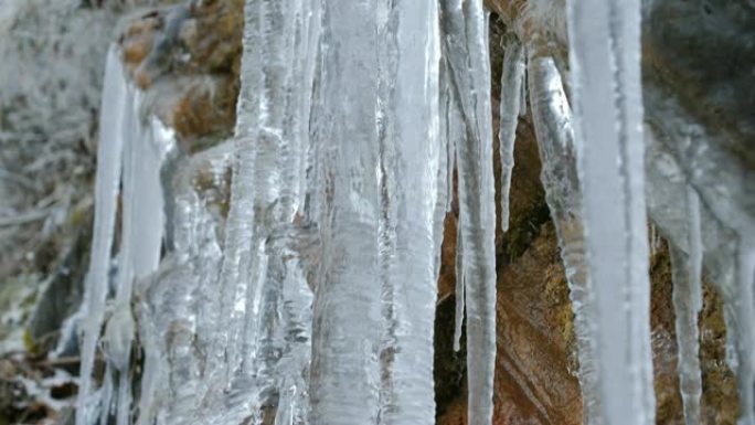 冬天的冰柱冬天的冰柱结冰