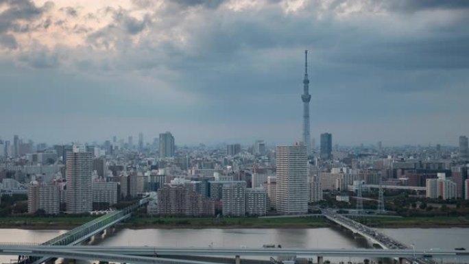 东京东京天空树地标建筑的东京城市景观，日夜时间流逝