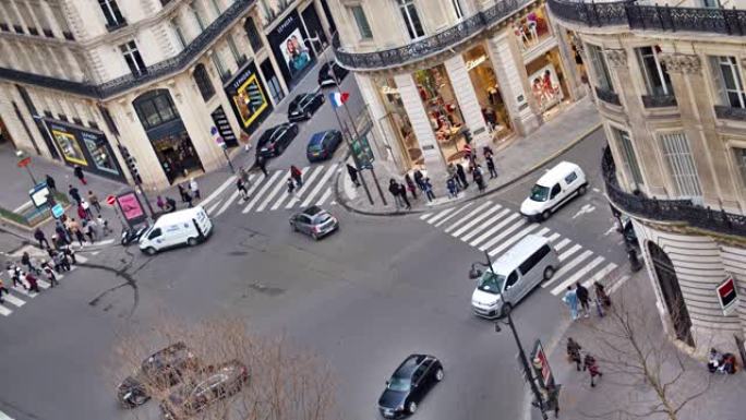 巴黎的空中街景，到处都是汽车，商店，人，商店，咖啡馆。