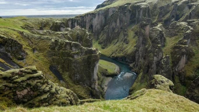 冰岛Fjadrargljufur峡谷的景色
