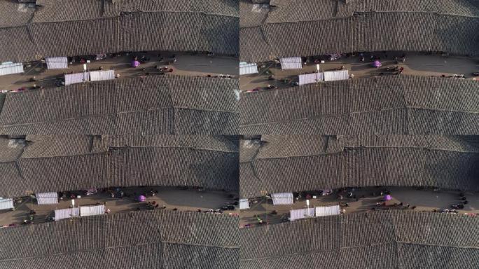 中国古镇/乡村街道的空中俯视图