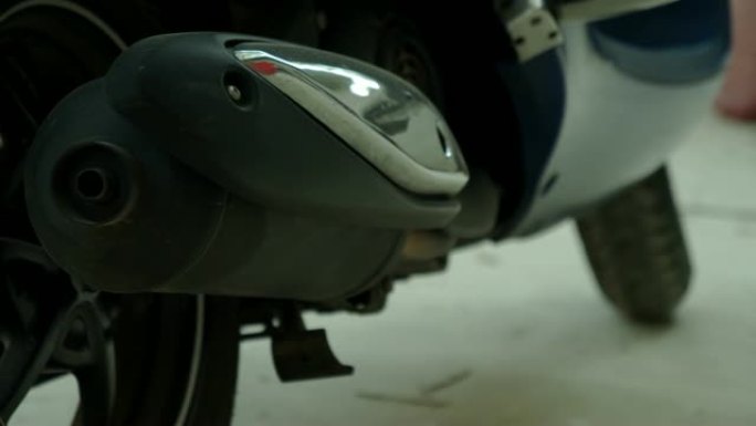 摩托车尾管摩托电车交通工具