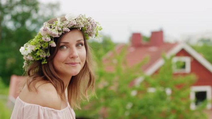 瑞典仲夏时节，妇女制作并戴上花冠