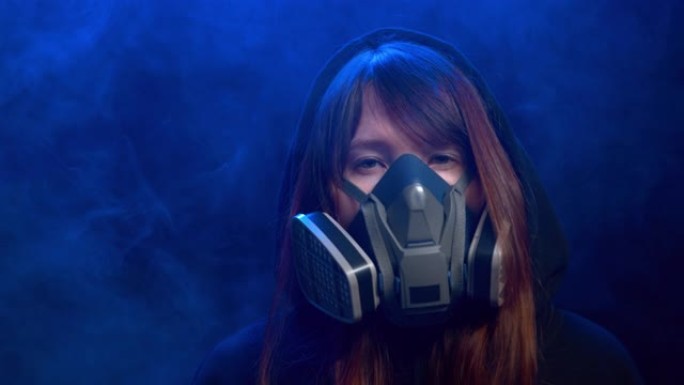 戴防护面具的女孩惊悚恐怖核辐射女子女士