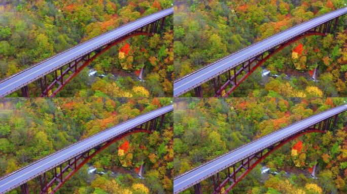日本福岛kahiohashi桥的秋天