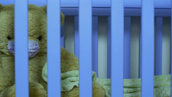 生病的泰迪熊