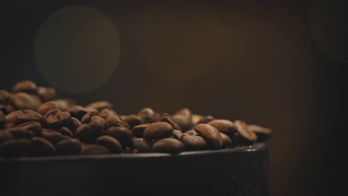 烤咖啡豆的特写镜头