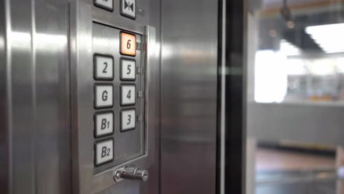 避免使用指尖按下电梯或电梯内的按钮。