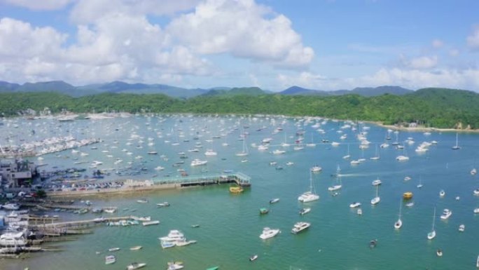 香港西贡半岛黑湾或白沙湾