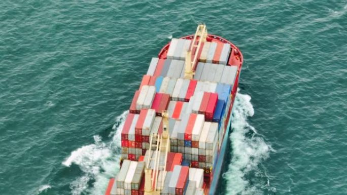 从码头商业港口，进出口，运输或货运的鸟瞰图集装箱货船承运人集装箱