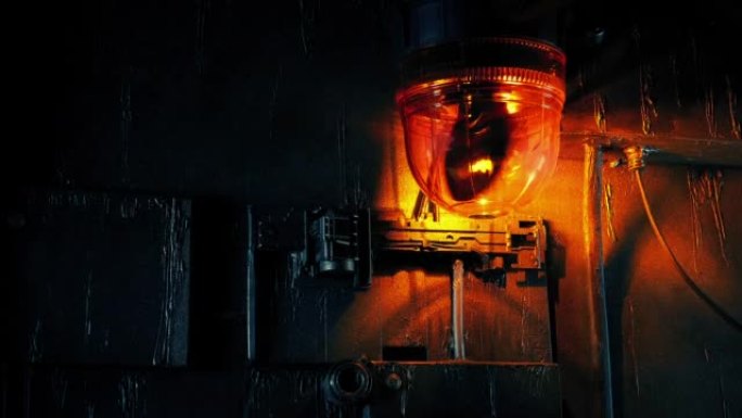 工业墙上闪烁的灯光-环形镜头