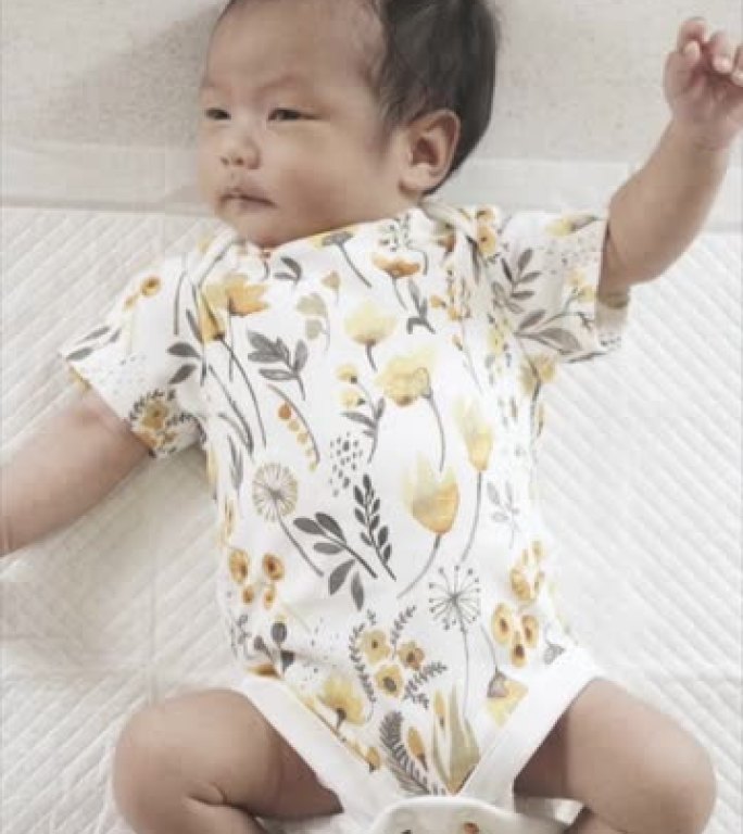 亚洲婴儿竖屏小孩婴幼儿