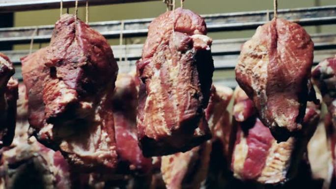 五香肉储存在肉类包装厂