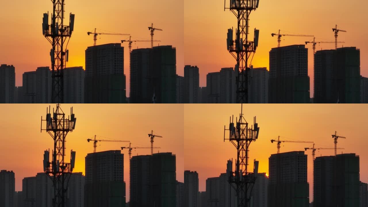 日落时电信塔顶的鸟瞰图