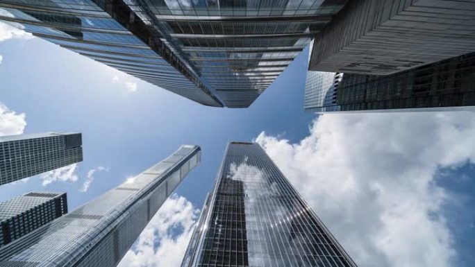 高层企业建筑摩天大楼的T/L低角度视图