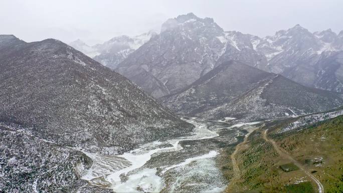 甘肃武威天祝马牙雪山冬季航拍