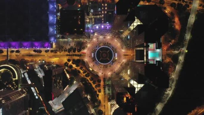 夜间照明的新加坡市金融中心商务区大楼的鸟瞰图