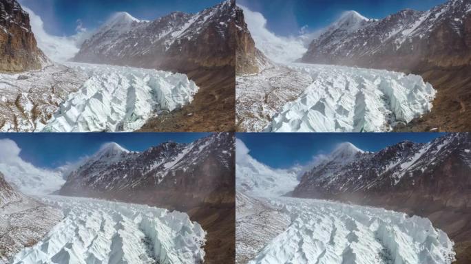 雪白冰川躺在高原山谷