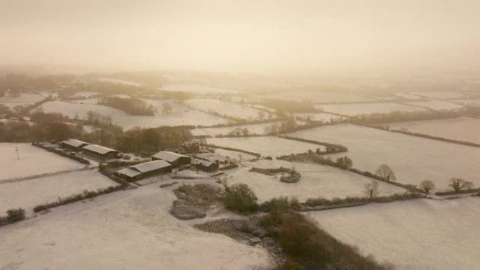 英格兰的空中雪景雪林雪景英格兰