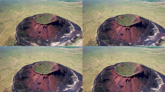 中国草原和已灭绝火山口的鸟瞰图