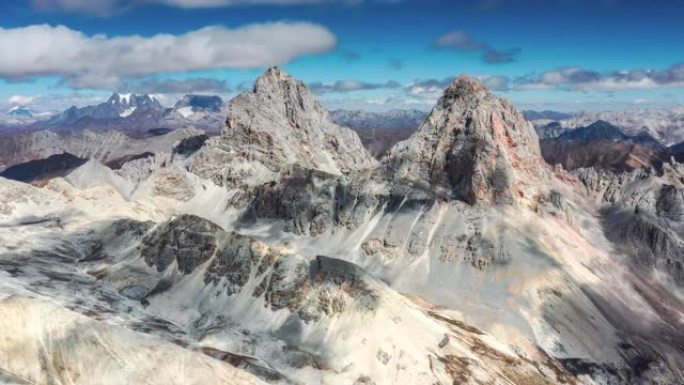 两座石山升天川西高山大山光影航拍