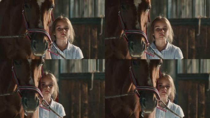 马在马厩里的女孩