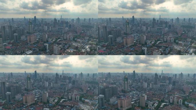 中国武汉城市天际线的天线