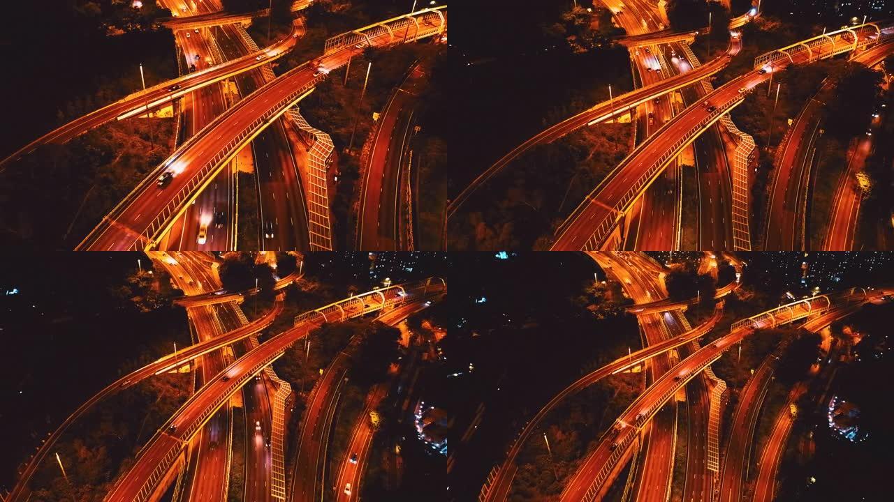 高峰时段立交桥和城市交通的鸟瞰图