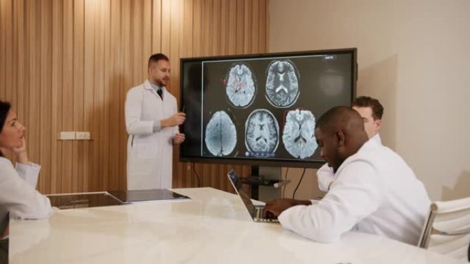 实习小组医生关于核磁共振脑扫描的探讨