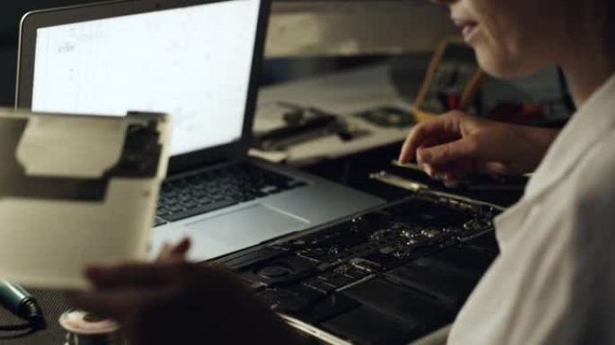维修计算机硬件的技术人员的4k录像