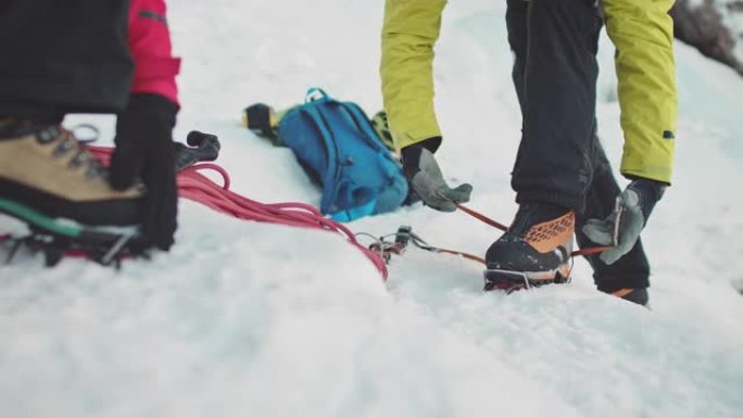 连接钉攀登雪山徒步巅峰爬山