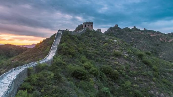 日落的中国长城野长城城墙防御
