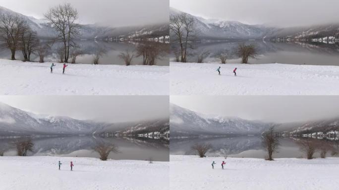 空中: 专业的北欧滑雪者在斯洛文尼亚风景优美的训练中心训练。