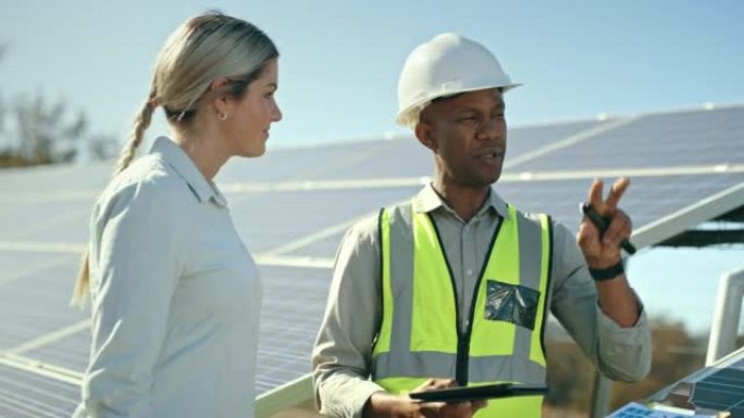 太阳能电池板、平板电脑和工程师，与商业女性客户合作，致力于可持续发展、生态友好和可再生能源开发。农业