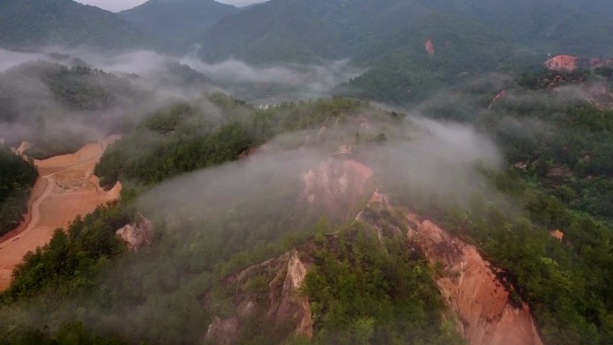 梅州市山区晨雾