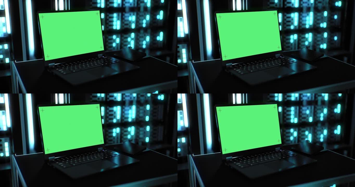 服务器机房绿屏笔记本电脑