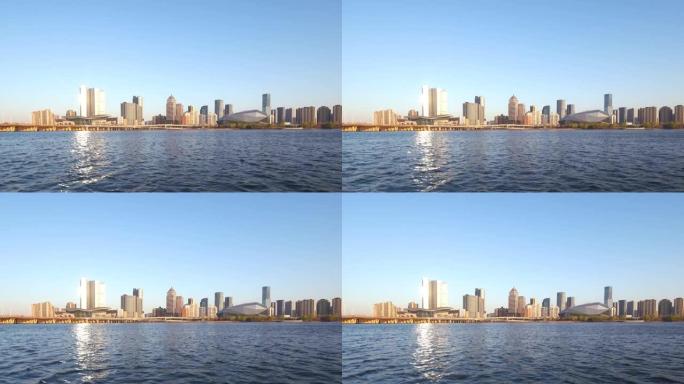 现代城市的天际线滨江水边固定镜头