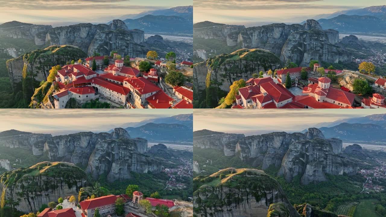 希腊迈泰奥拉修道院的鸟瞰图。日出时岩石上宏伟的迈泰奥拉修道院