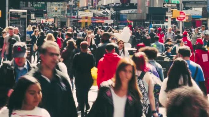 在美国纽约散步的时间流逝人群