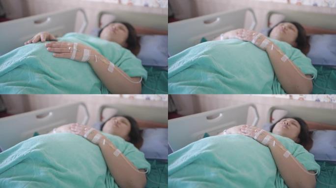 孕妇在医院剖腹产后在房间里康复