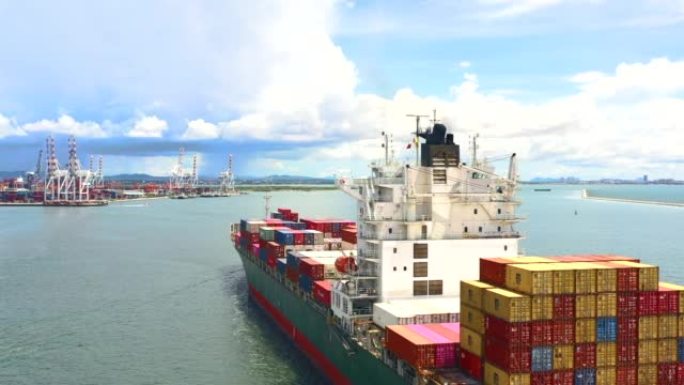 货柜船到达码头海洋运输全球贸易大宗商品