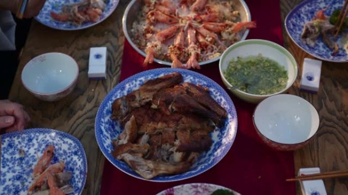 中国庆祝活动夹菜做菜做法