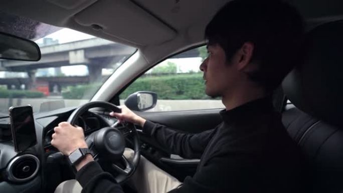 Carman在汽车智能手机上使用导航GPS应用